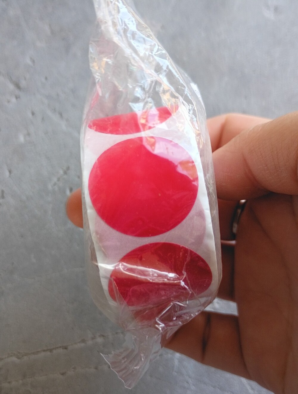 500 Piece Red Dot Sticker Roll - Bright Red Circle Labels